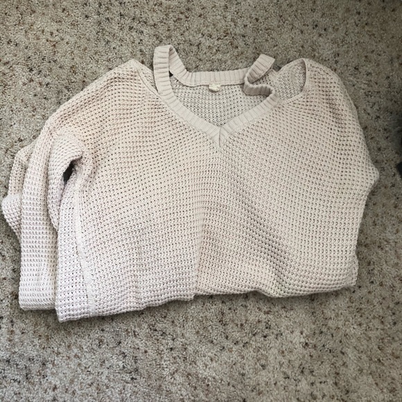 Light Cream Sweater - Picture 3 of 3